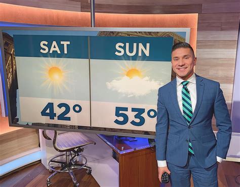 erick adame nude photos|Spectrum NY1 Weatherman Erick Adame Fired After Webcam。